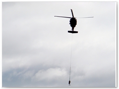 Materialtransport mit Hubschrauber